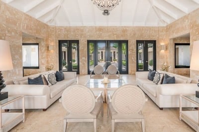 Luxury Villa Photo #16