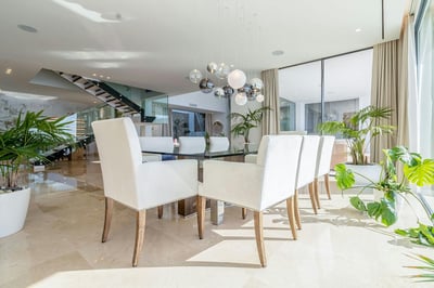 Luxury Villa Photo #31