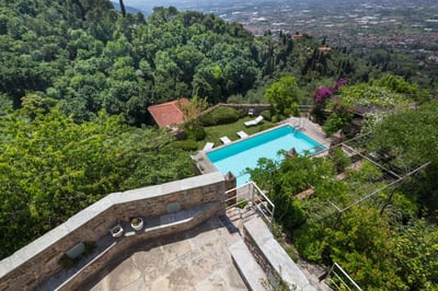 Luxury Villa Photo #11