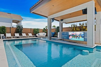 Luxury Villa Photo #11