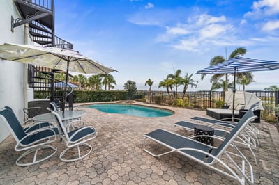 Luxury Villa Photo #3