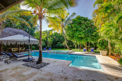 Luxury Villa Photo #15