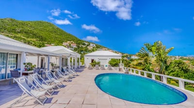 Luxury Villa Photo #5