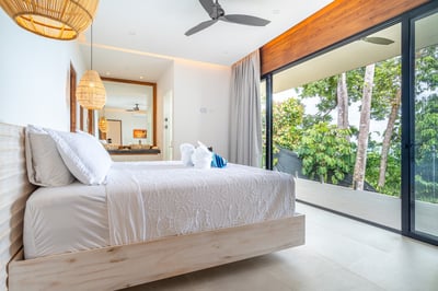 Luxury Villa Photo #51