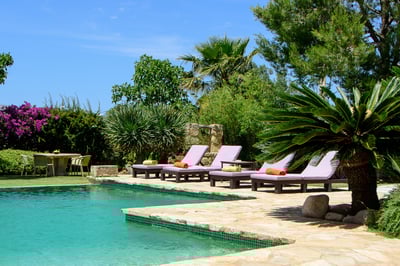 Luxury Villa Photo #2