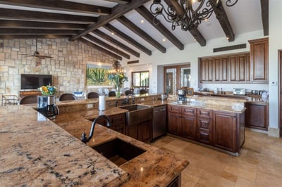 Luxury Villa Photo #17