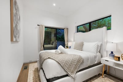 Luxury Villa Photo #38