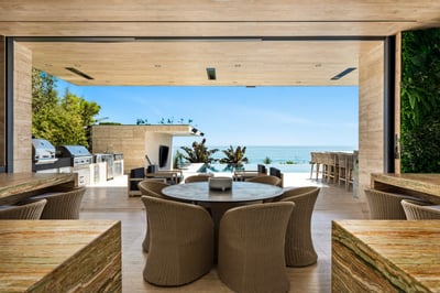 Luxury Villa Photo #21