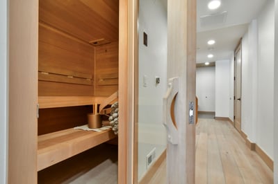 Luxury Villa Photo #9