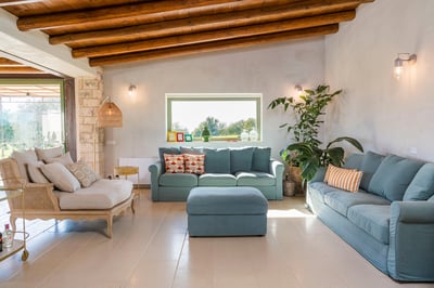 Luxury Villa Photo #17