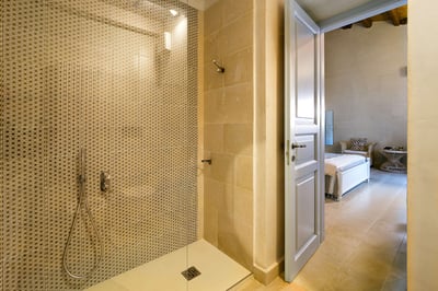 Luxury Villa Photo #50