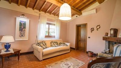 Luxury Villa Photo #13