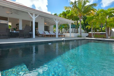 Luxury Villa Photo #3