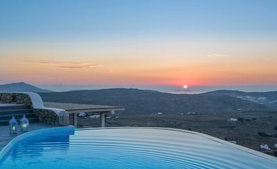 Luxury Villa Photo #4
