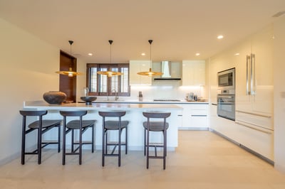 Luxury Villa Photo #17