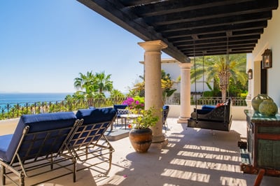 Luxury Villa Photo #21