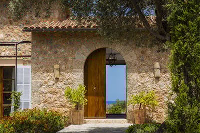 Luxury Villa Photo #3