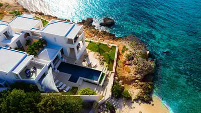 Luxury Villa Photo #2