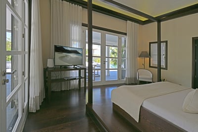 Luxury Villa Photo #43