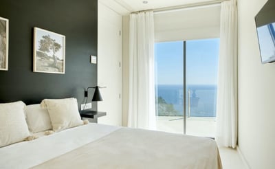 Luxury Villa Photo #27