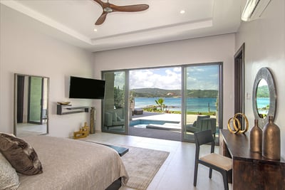 Luxury Villa Photo #41