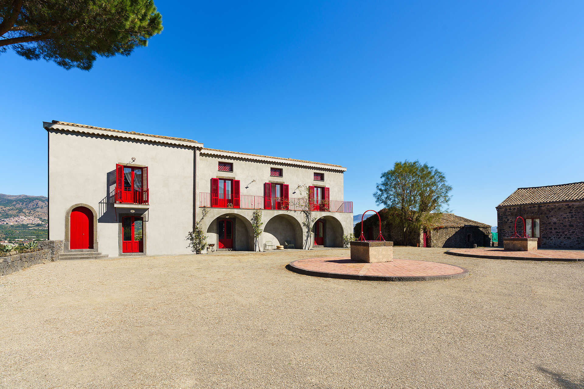 Etna Retreat - 1