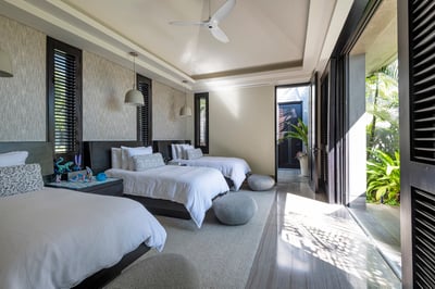 Luxury Villa Photo #21
