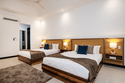 Luxury Villa Photo #45