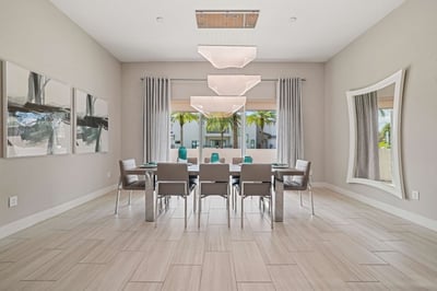 Luxury Villa Photo #26