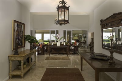 Luxury Villa Photo #9
