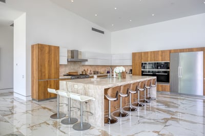Luxury Villa Photo #12