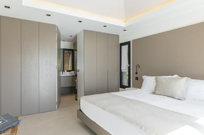Luxury Villa Photo #21