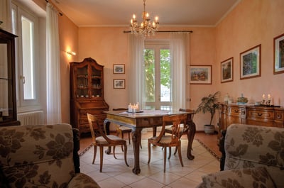 Luxury Villa Photo #6