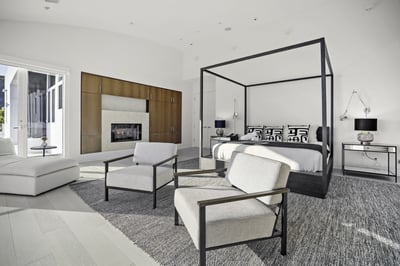 Luxury Villa Photo #26