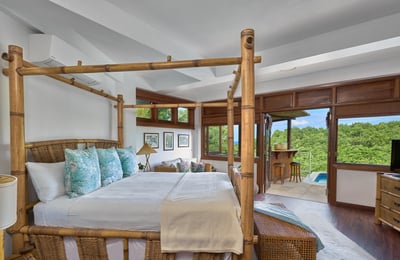 Luxury Villa Photo #31