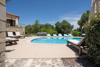 Luxury Villa Photo #8