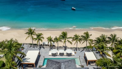 Luxury Villa Photo #6