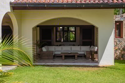 Luxury Villa Photo #11