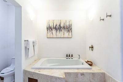 Luxury Villa Photo #14