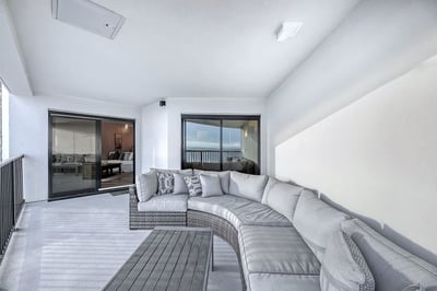 Luxury Villa Photo #10