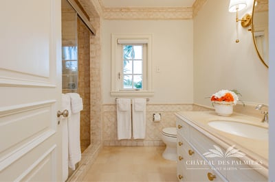 Luxury Villa Photo #33