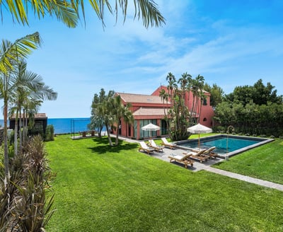 Luxury Villa Photo #5