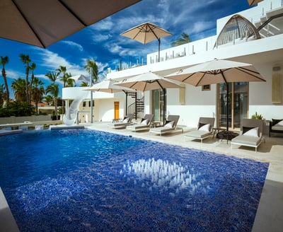 Luxury Villa Photo #4