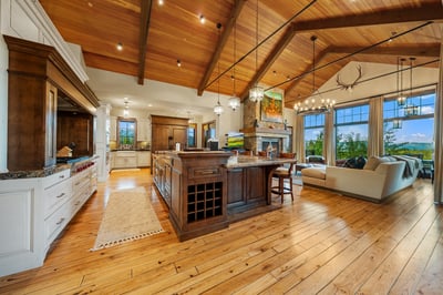 Luxury Villa Photo #6