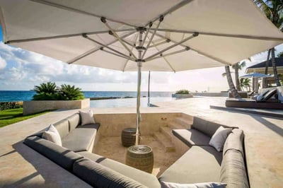 Luxury Villa Photo #6