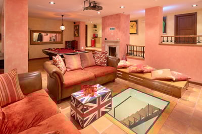 Luxury Villa Photo #20