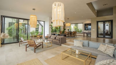 Luxury Villa Photo #29
