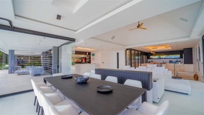 Luxury Villa Photo #28