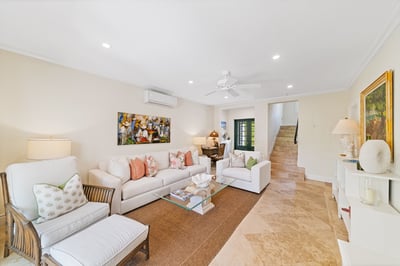 Luxury Villa Photo #14