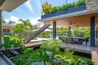 Luxury Villa Photo #13